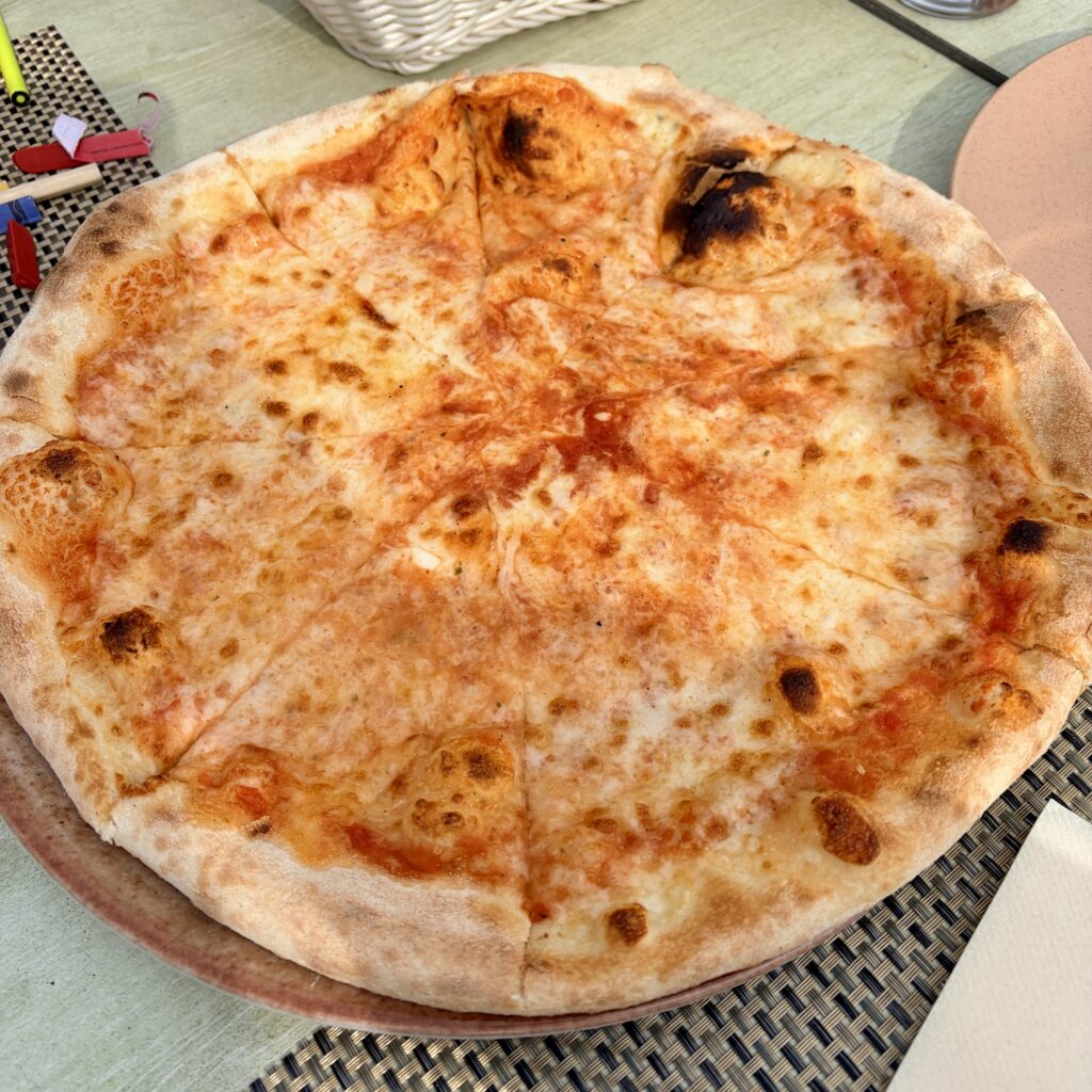 Margherita Pizza at Seerestaurant Schlüssel on Lake Lucerne